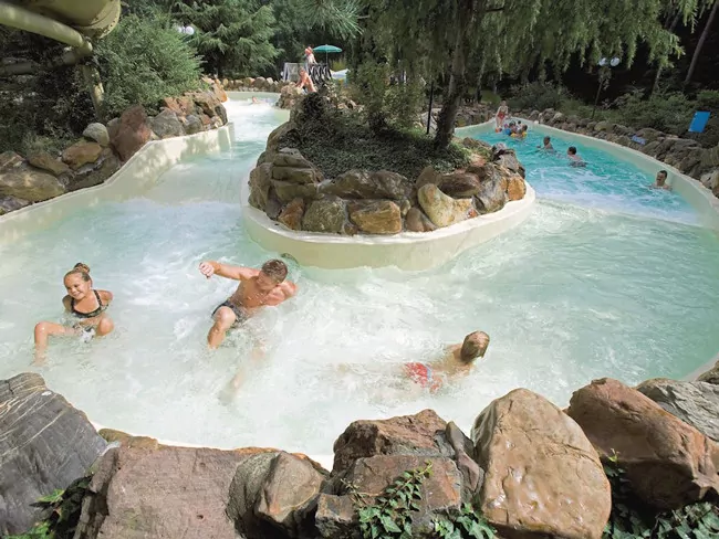 Landal Ferienparks mit subtropischem Schwimmbad in den Niederlanden