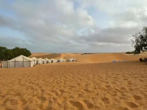 Urlaub-Senegal-Jugendliche-Kinder-Erfahrung-Übernachten-Wüste1