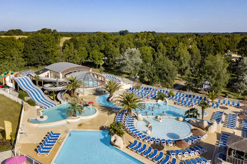 Ferienpark Frankreich mit Schwimmbad