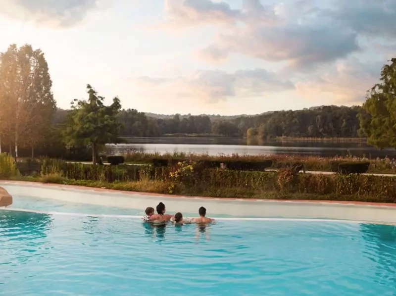 Le Lac d'Ailette, Ferienpark mit Schwimmbad