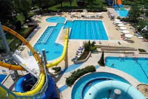 Vakantiepark-Slovenie-met-zwemparadijs1