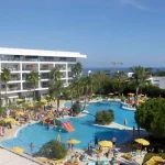 Hotel für Teenager in Albufeira mit verschiedenen Swimmingpools
