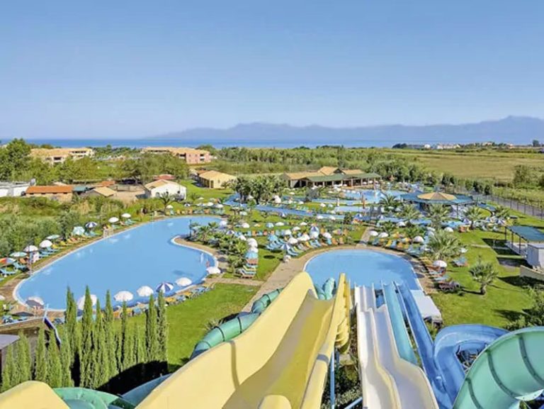 Wasserpark eines Familienhotels auf Korfu