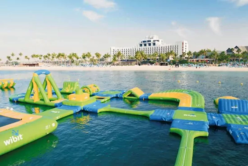 JA Palm Tree Court